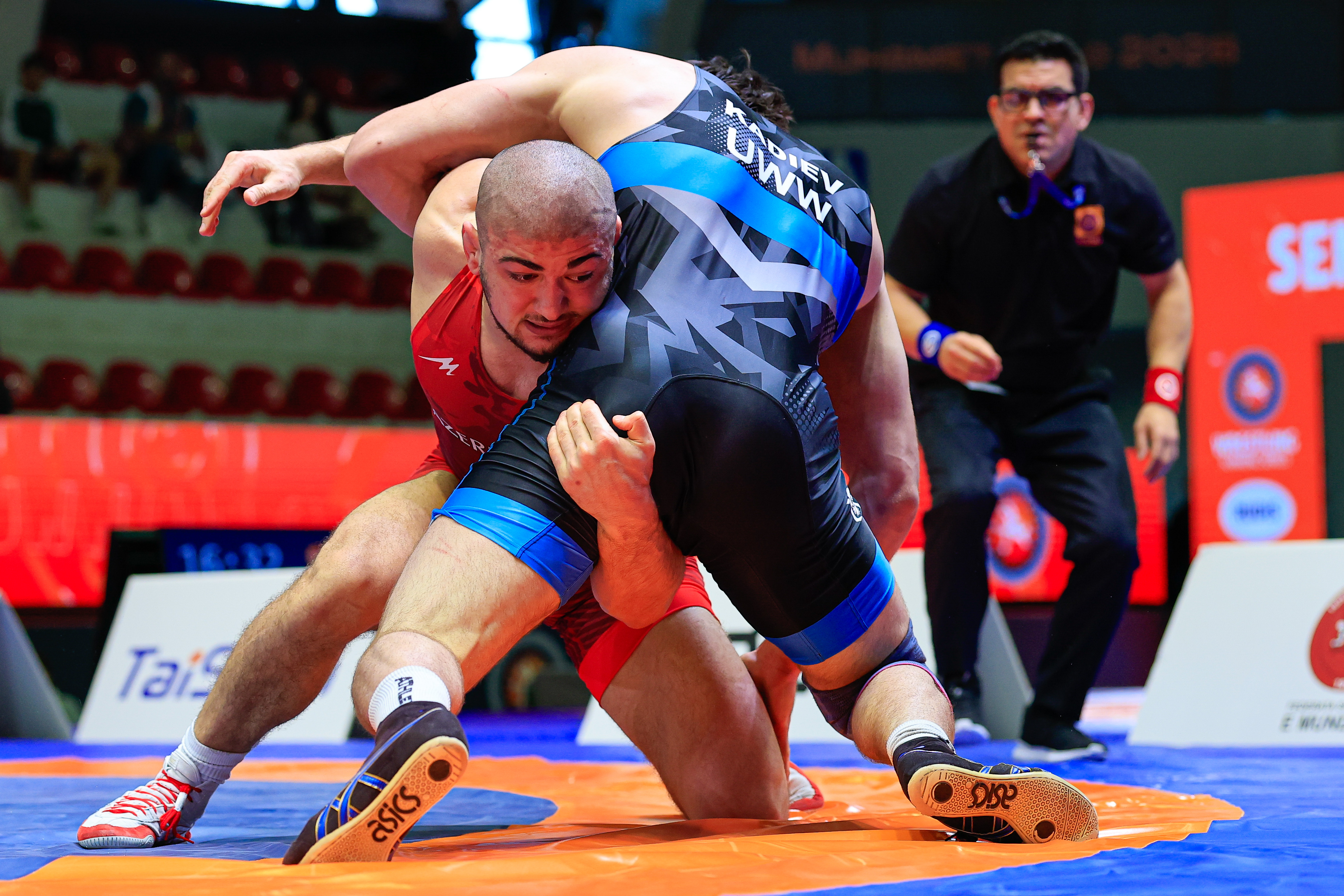 Arsenii DZHOIEV (AZE)