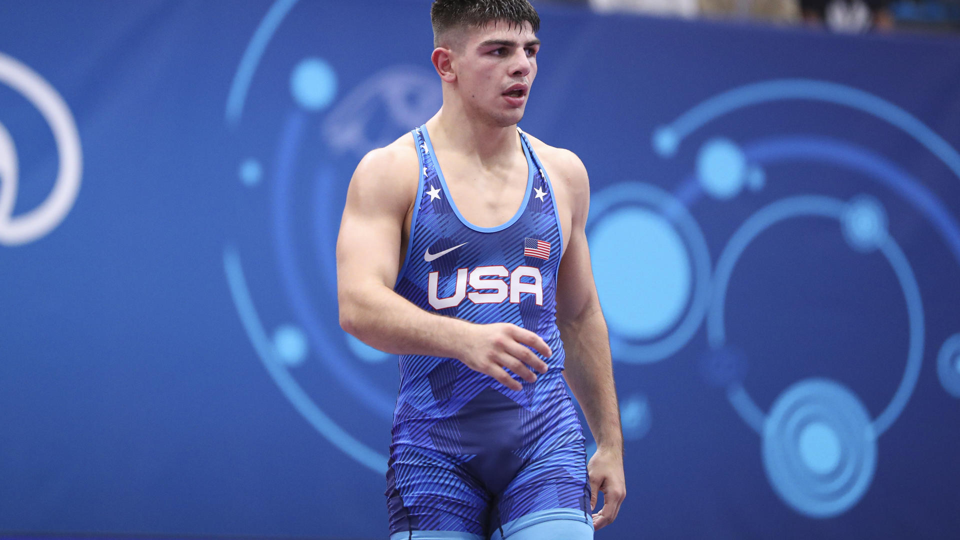 Duke stuns Diakomihalis to make U.S. team for World Championships