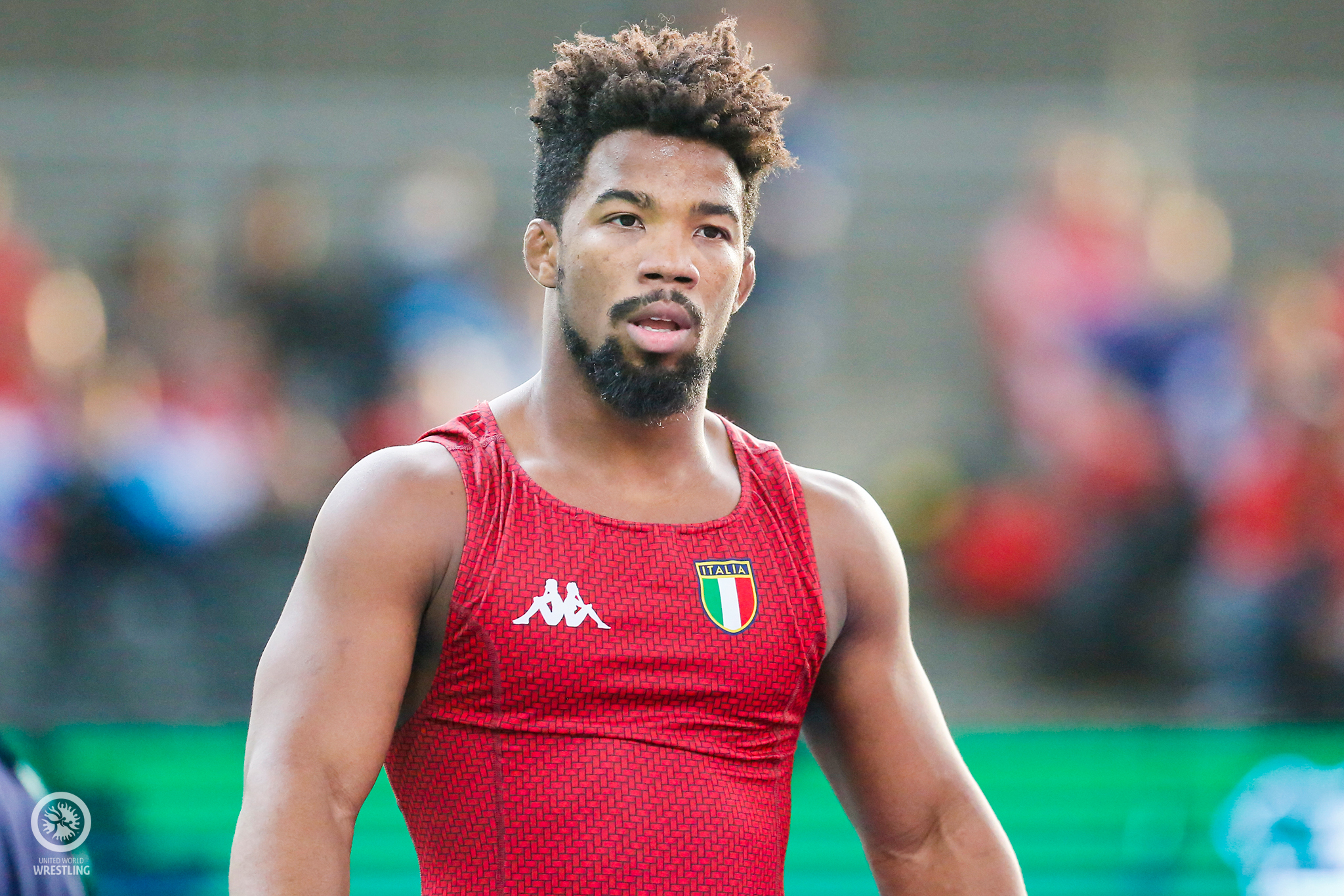 Two-time world champion Frank CHAMIZO (ITA) stormed into the 74kg