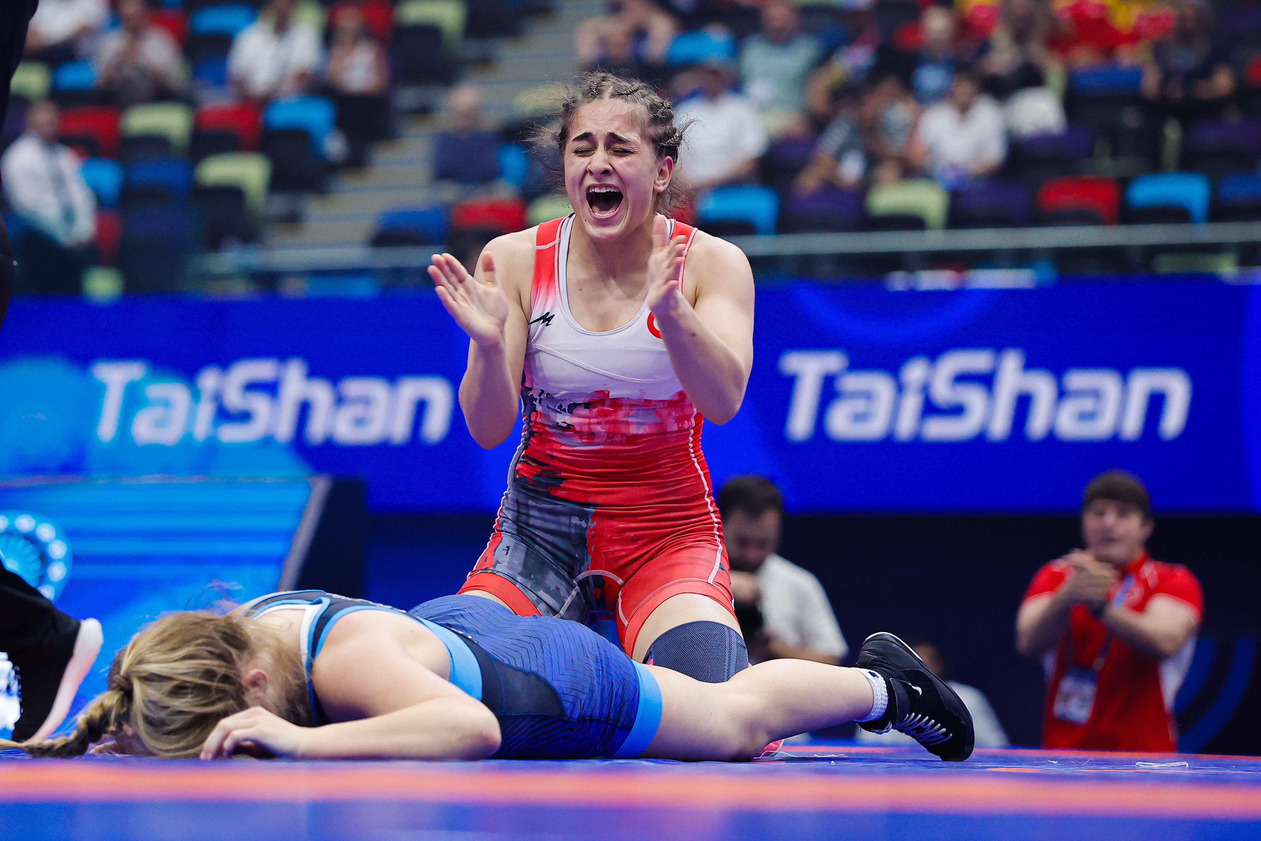 Wrestling Ozdenur OZMEZ (TUR)