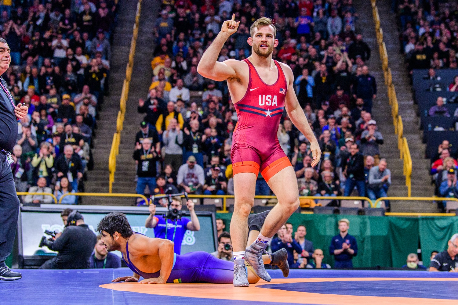 /article/freestyle-world-cup-running-notebook-day-1.Click to read full article.